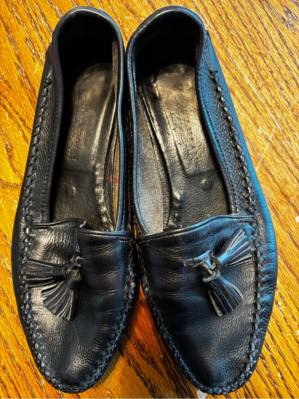 Cole Haan vintage Italian leather Black Tassel Loafers - size 8